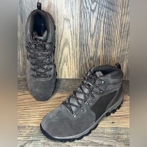 Columbia Men’s Newton Ridge Plus II Suede Hiking Boot Size 12 Bl2812-213 Wide!